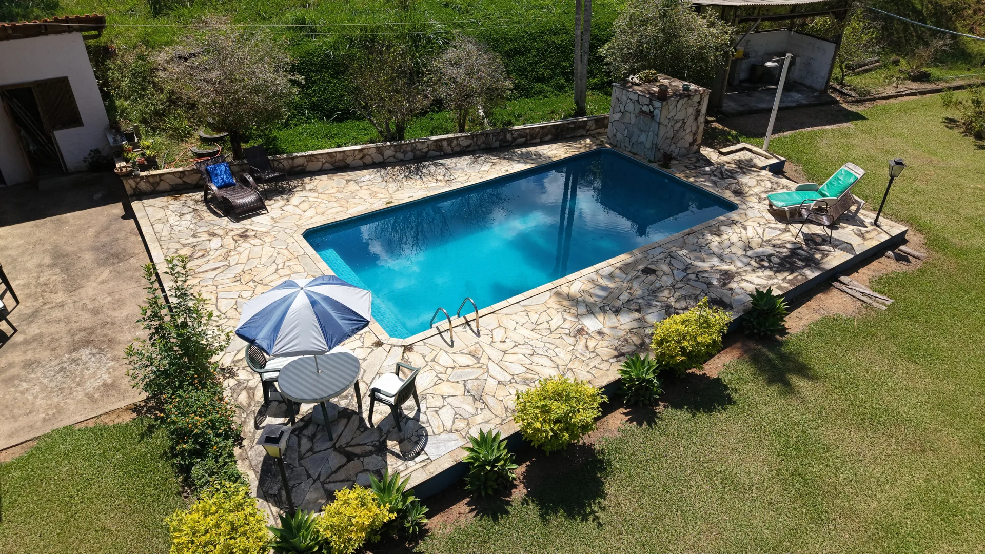 Piscina da Pousada Erva Doce